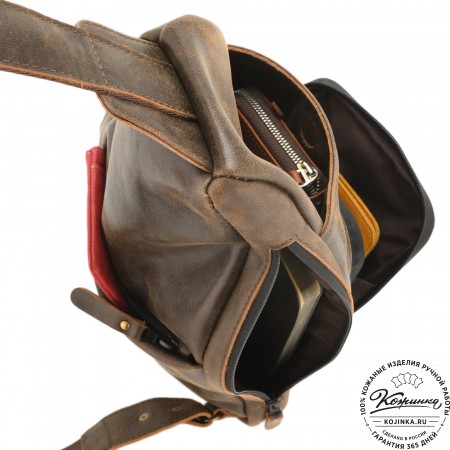 Кожаная сумка на грудь "Вульф" (коричневая наппа)
